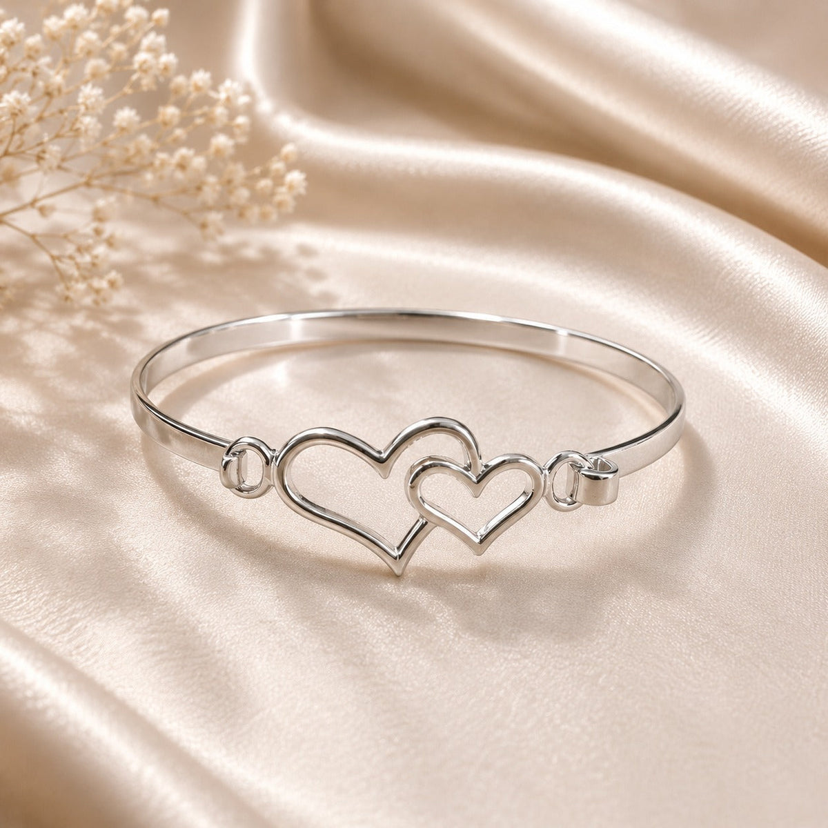 Stylish sterling silver bangles collection crafted for everyday elegance and lasting comfort. 