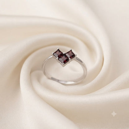 Red Garnet Heart Cluster Ring in 925 Sterling Silver