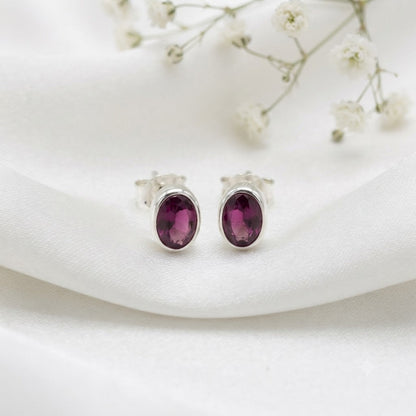 Garnet oval stud earrings in 925 sterling silver