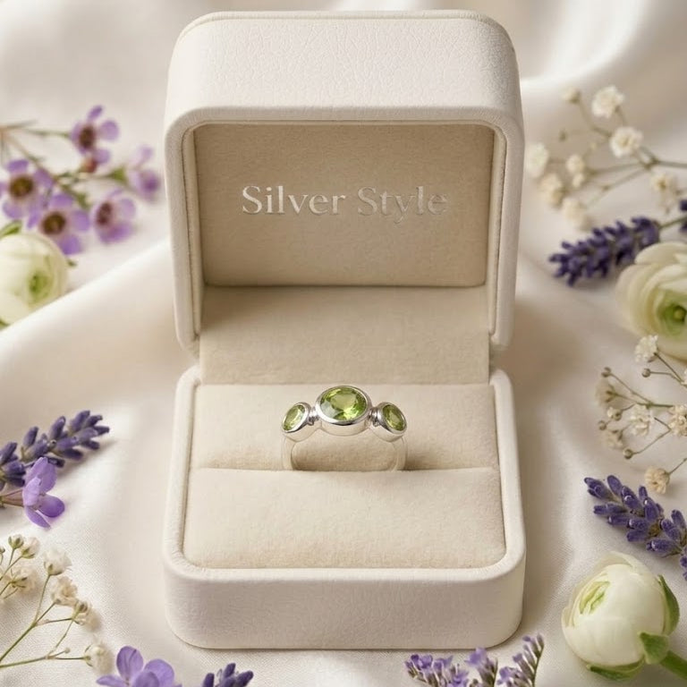 Three-Stone Peridot Bezel Ring in 925 Sterling Silver