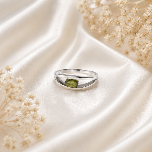 Minimalist Peridot Tension Band Ring in 925 Sterling Silver