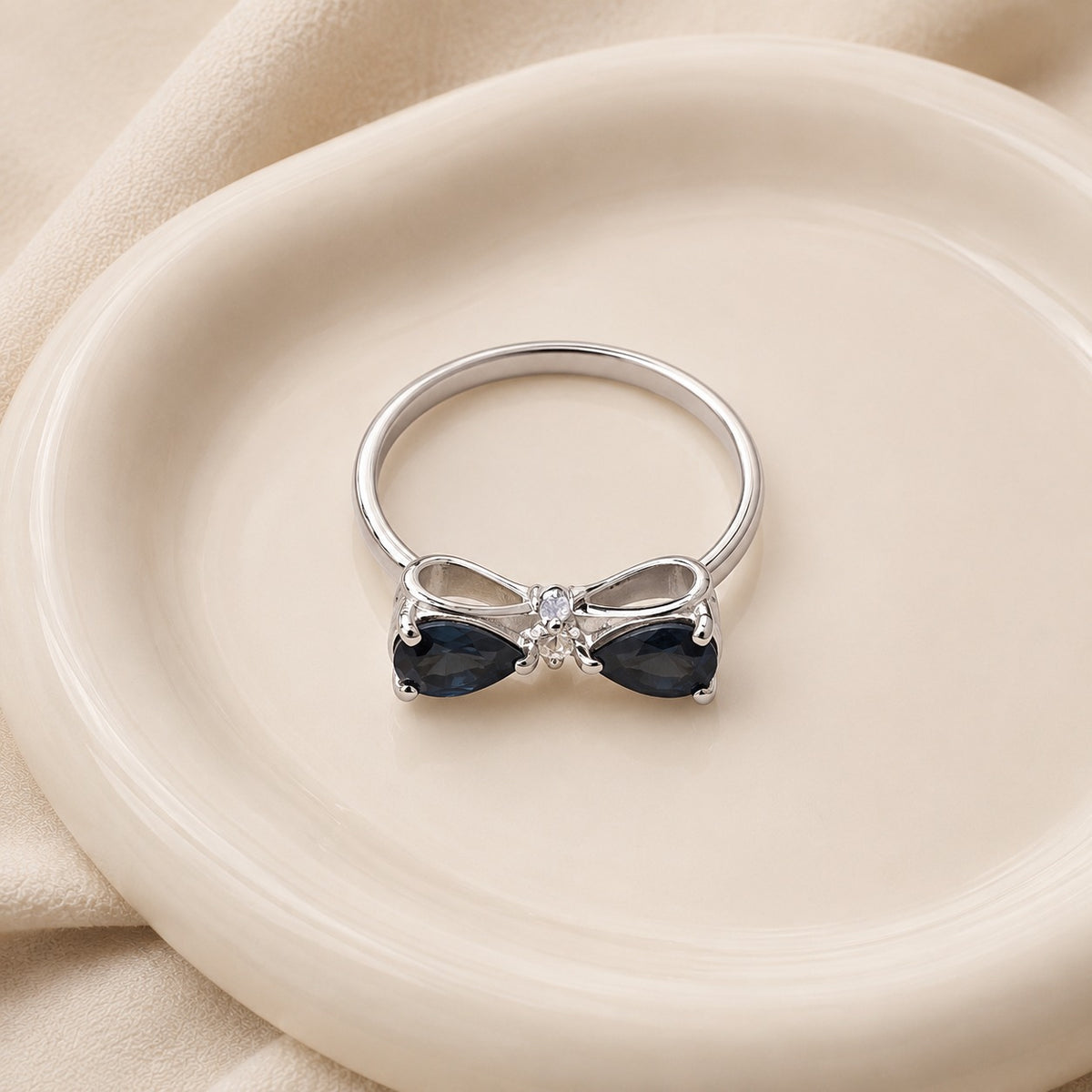 London Blue Topaz Bow Ring 925 Silver