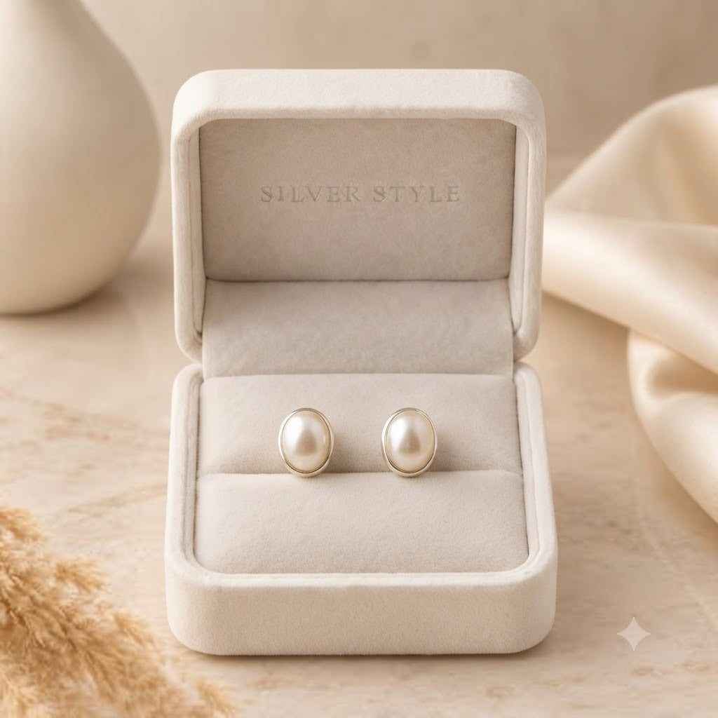 Pearl oval stud earrings in 925 sterling silver
