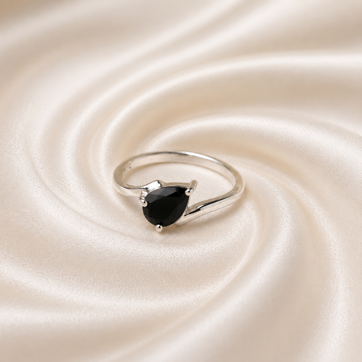Pear Black Onyx Ring in 925 Sterling Silver Jewelry
