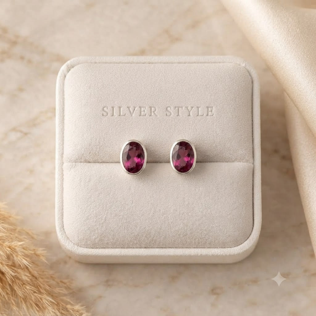 Garnet oval stud earrings in 925 sterling silver