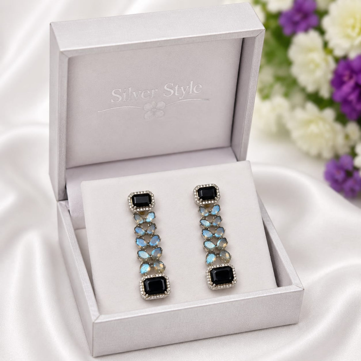 Black Onyx & Labradorite earrings in 925 Sterling Silver.