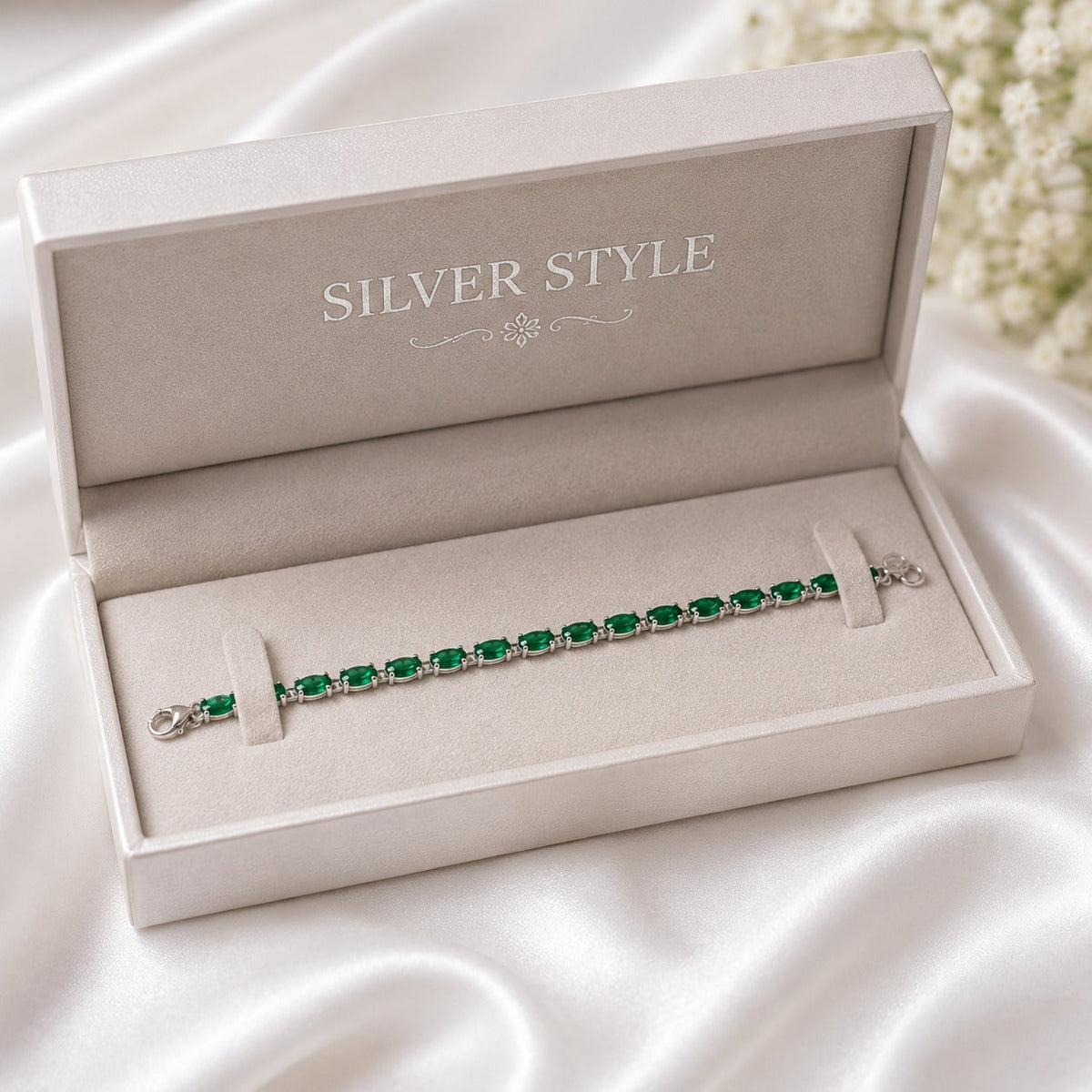 925 Sterling Silver Emerald Oval Link Bracelet with Green Gemstones