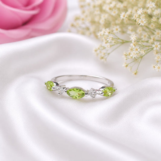 Delicate Peridot Marquise Band Ring in 925 Sterling Silver